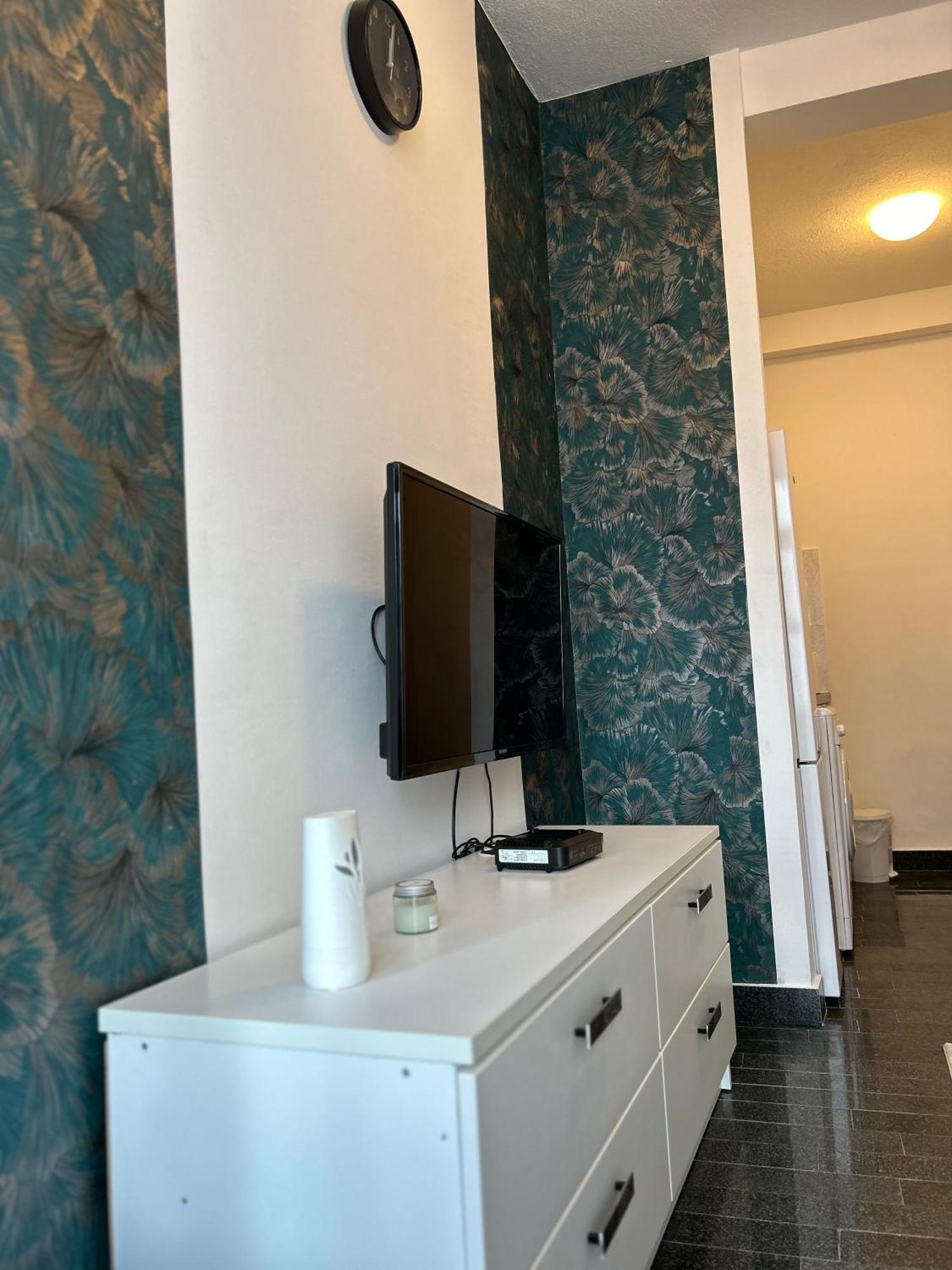 Apartments City Zone Мостар Экстерьер фото